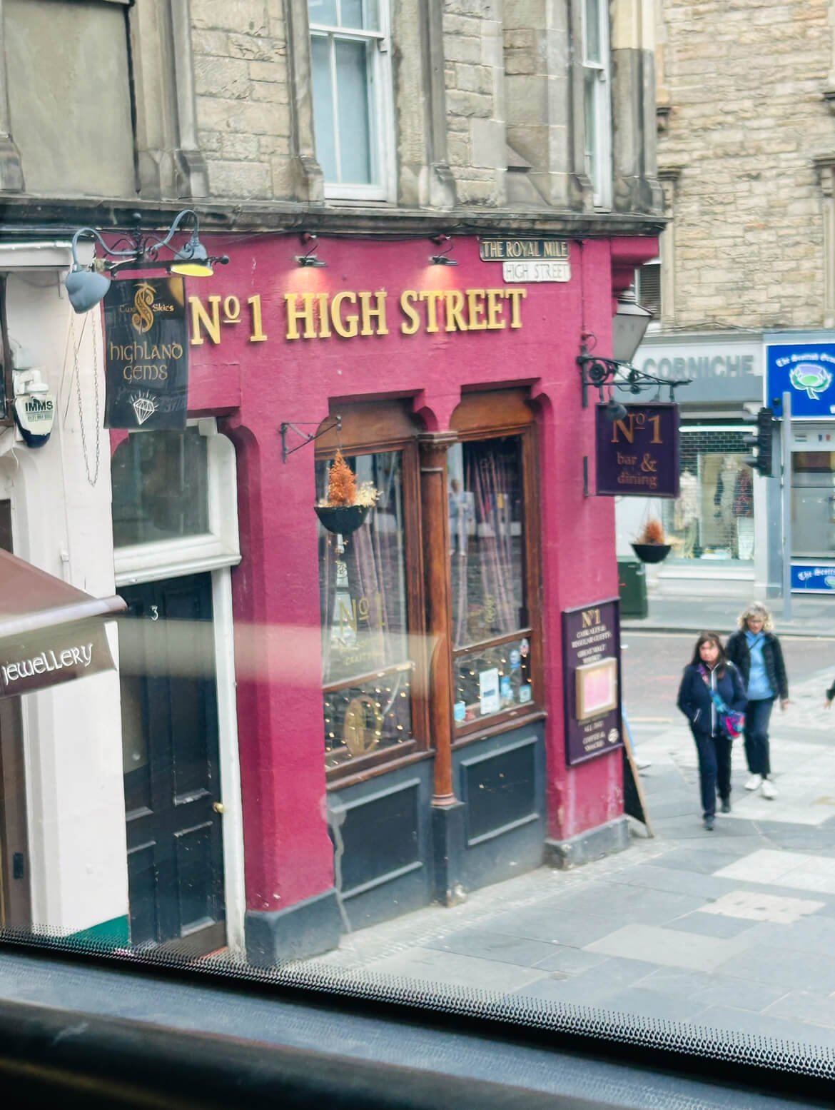 No. 1 High Street restaurant pub on royal mile